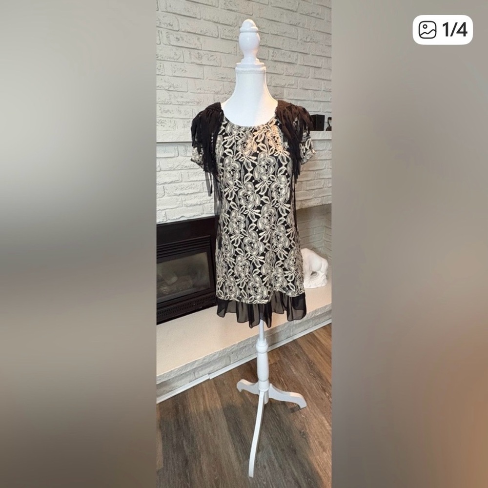 Aerie Black Floral Lace Overlay Chiffon Ruffle Hem Shift Dress S